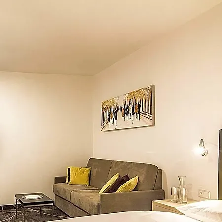 Hotel Valcha 4*